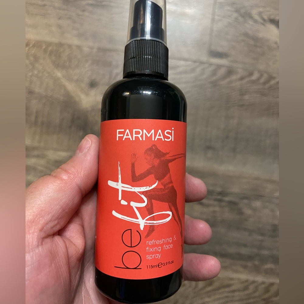 FARMASI BE FIT REFRESHING & FIXING FACE SPRAY 115 ML. Brand new